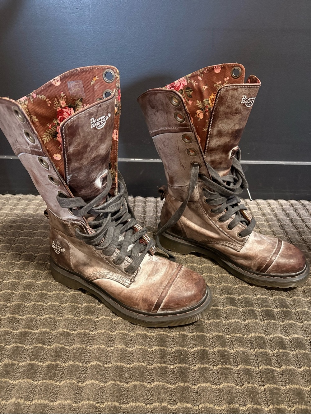 Dr. Martens Brown Floral Canvas-Lined Lace Triumph Boots-size 10